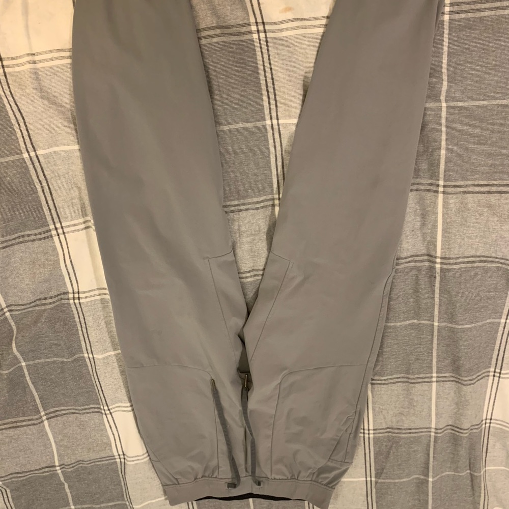 Lululemon city joggers